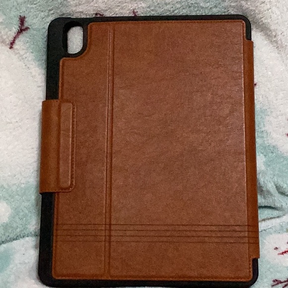 BuKoor IPad Air Case for 5th Generation IPads - Picture 2 of 6